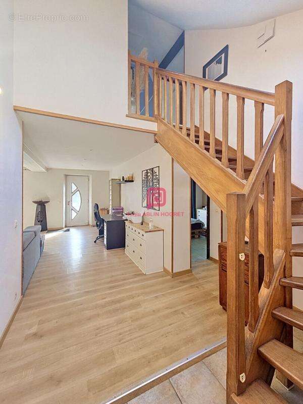 Maison 164m²  avec terrain -10 min de Craon - photo 4