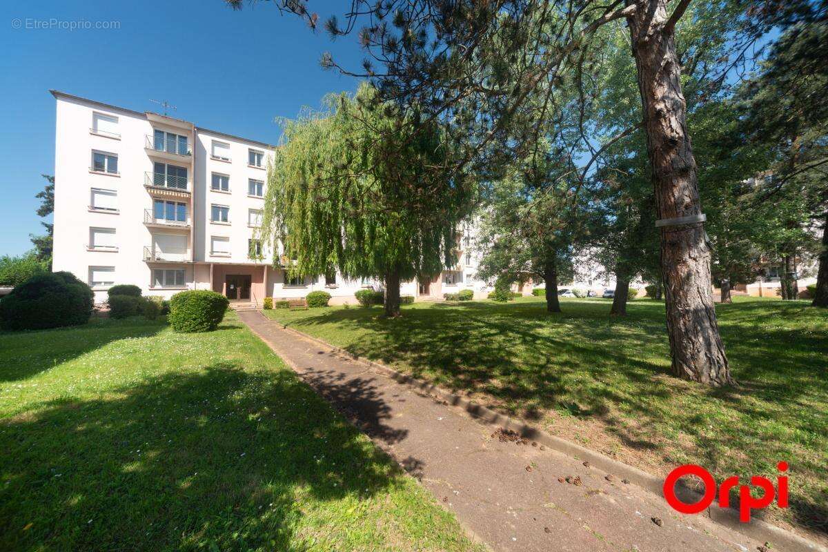 Appartement à CHARNAY-LES-MACON