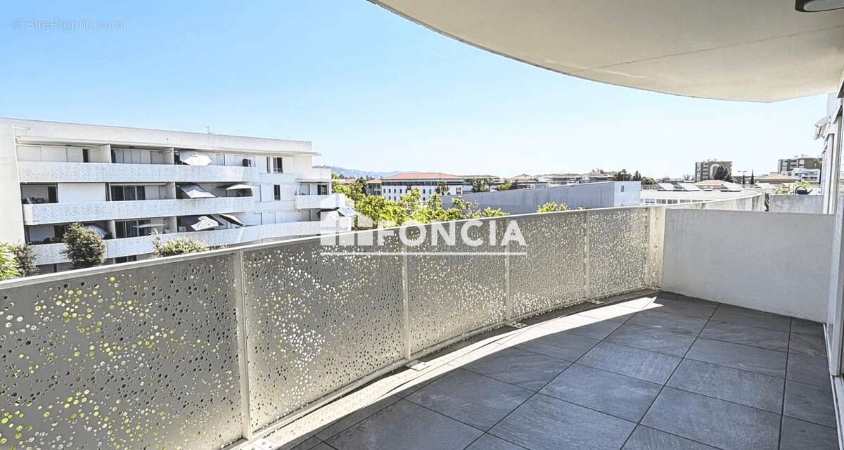 RARE À MANDELIEU Quartier centre ville - Appartement 2 pièces 44 m² - Terrasse 15 m2 avec parking S/S – Résidence neuve de grand - photo 7