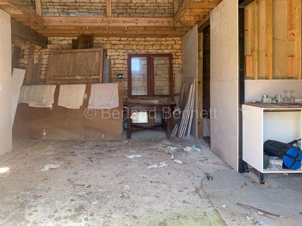 Maison à SAUZE-VAUSSAIS