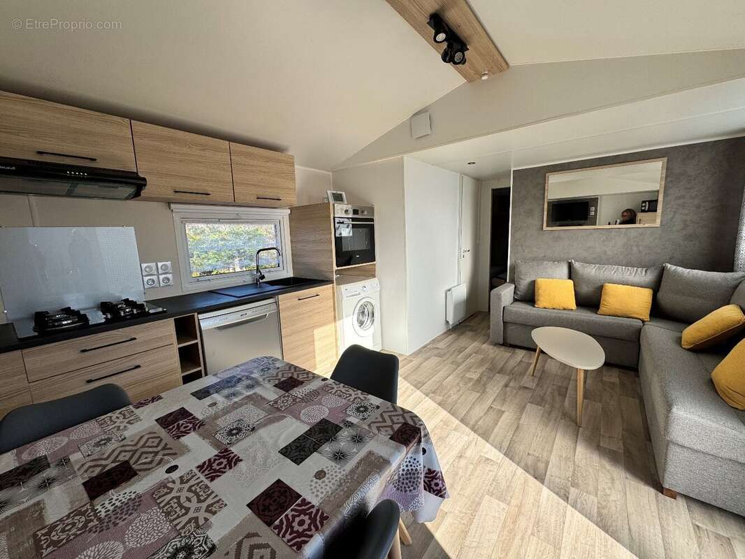 Maison à OUISTREHAM