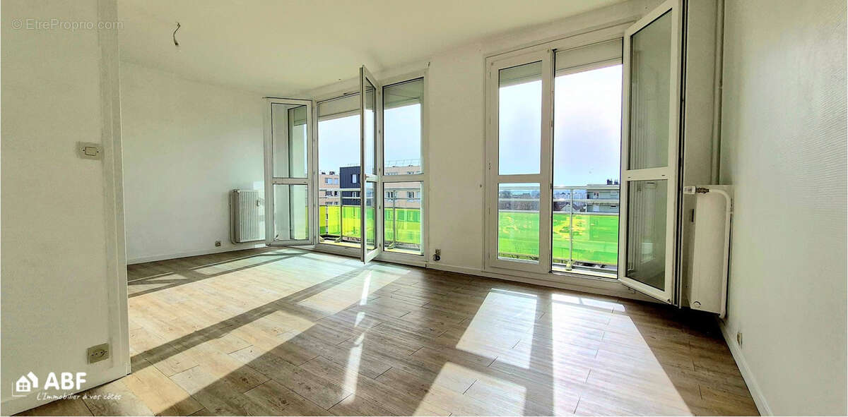 Appartement à GREGES