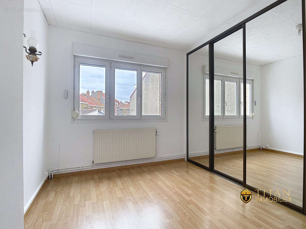 Maison à COUDEKERQUE-BRANCHE