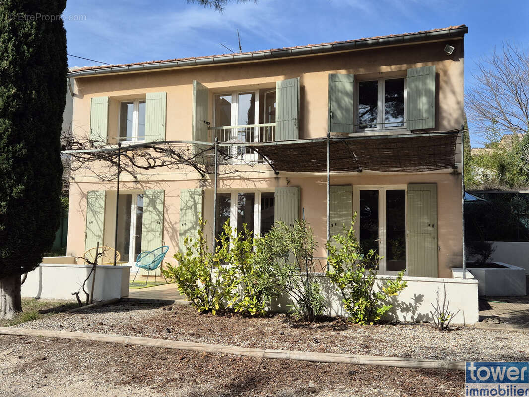 Maison à LES ANGLES