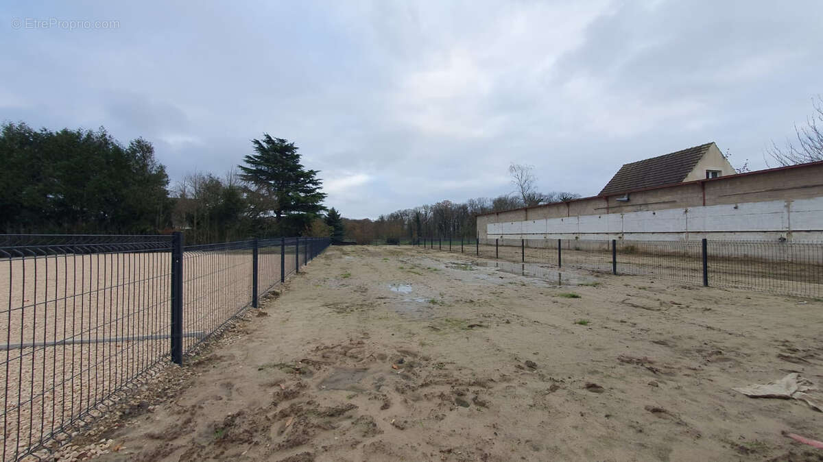 Maison à VER-SUR-LAUNETTE