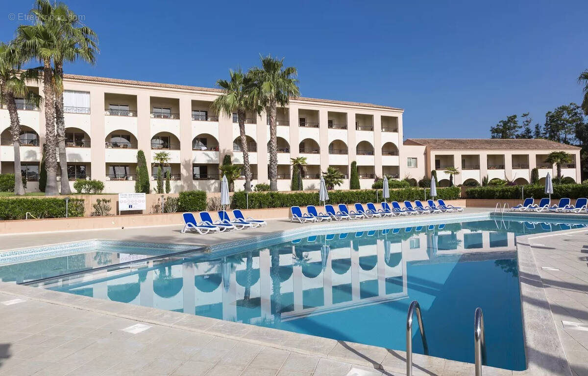 Appartement à LINGUIZZETTA