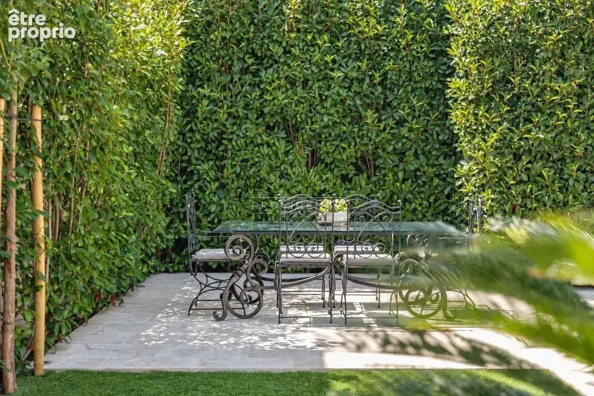 Cannes Basse Californie : Villa de caractère avec jardin, proche Croisette - photo 16