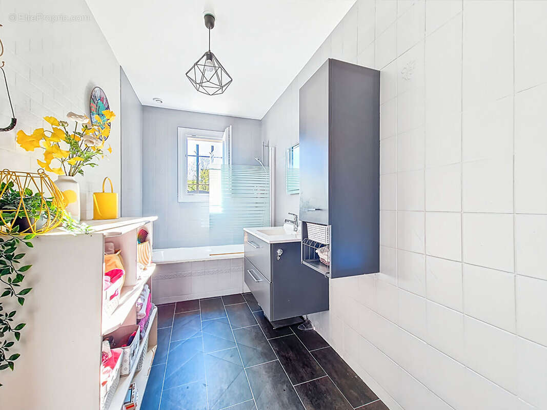 Maison à MURS-ERIGNE