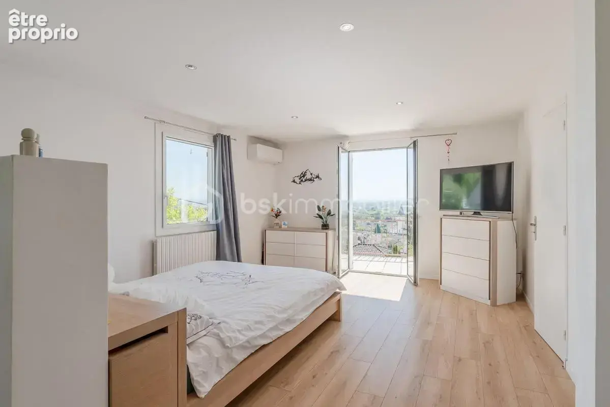 Maison familiale avec vue dégagée, au calme dans un cadre exceptionnel proche commodités - photo 18