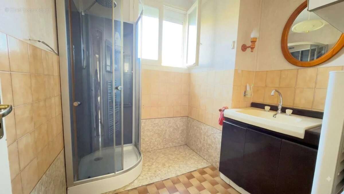Maison independante  avec 3 chambres sur sous sol total + co - photo 13