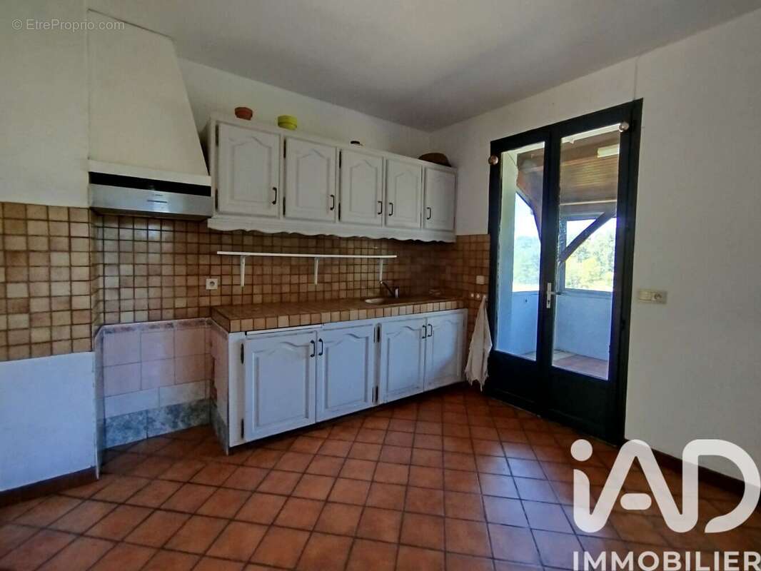 Maison 160 m² à Gourdon  - photo 3