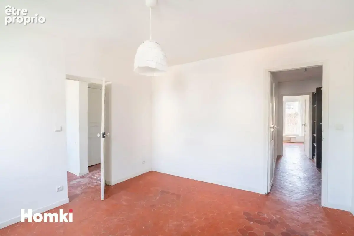 Appartement T3 traversant de 64 m² à Marseille 13006, Rue Paradis - photo 10