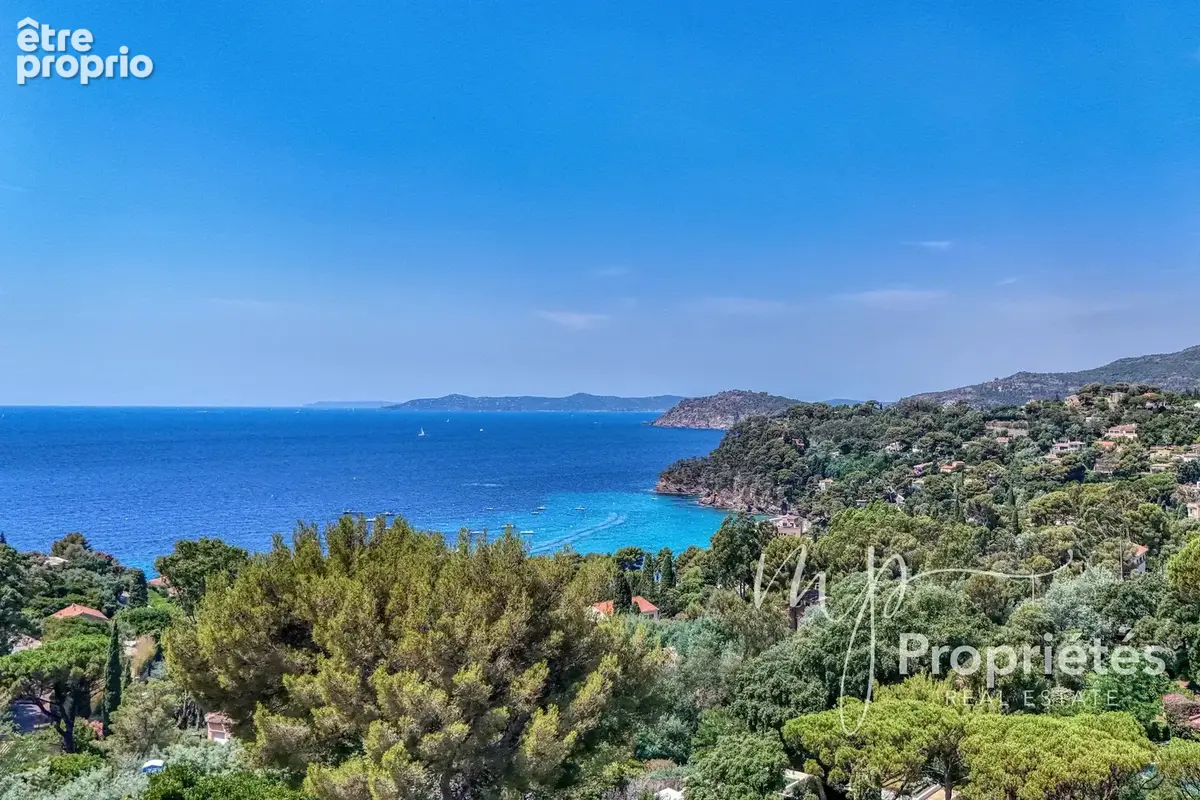 À vendre Villa au Rayol-Canadel-sur-Mer EXCLUSIVITE -– Propriété vue mer , 5 chambres, piscine, plage et village à pied - photo 3