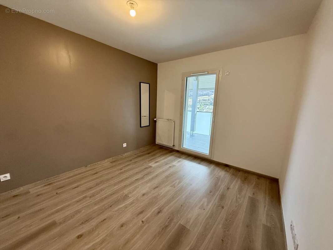 Appartement à SAINT-JEOIRE-PRIEURE