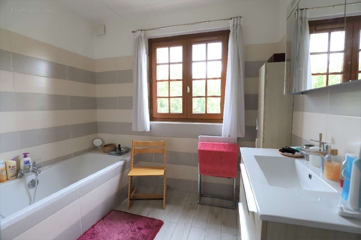 Maison à TOURNAN-EN-BRIE