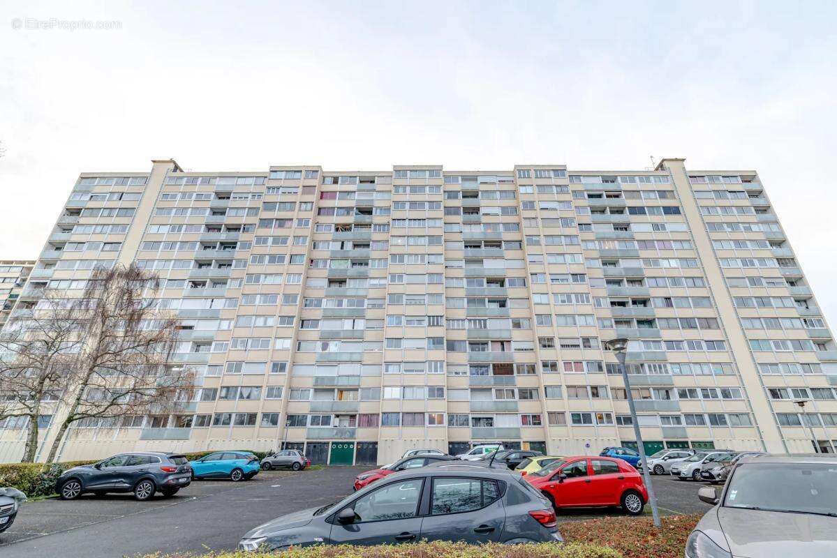 Appartement à SAVIGNY-SUR-ORGE