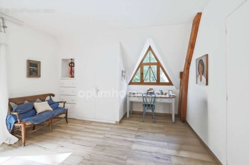 Maison à NESLES-LA-VALLEE