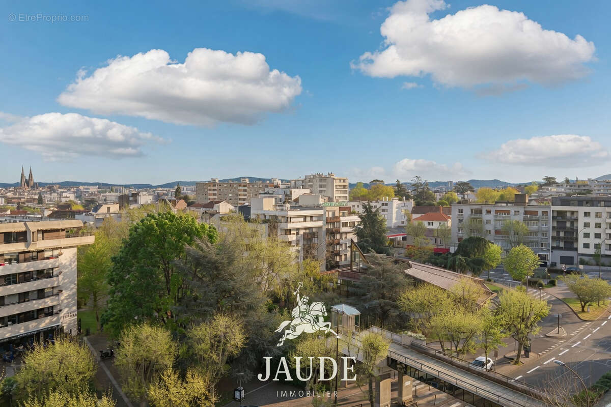 Appartement à CHAMALIERES