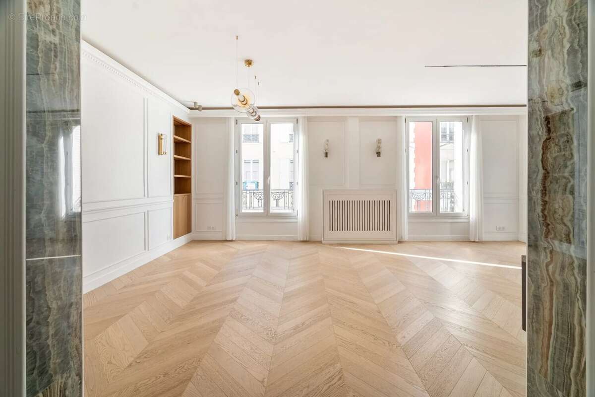 Appartement à LEVALLOIS-PERRET