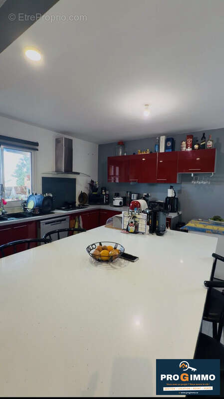 Maison 108 m² à Saint-Pierre  - photo 2