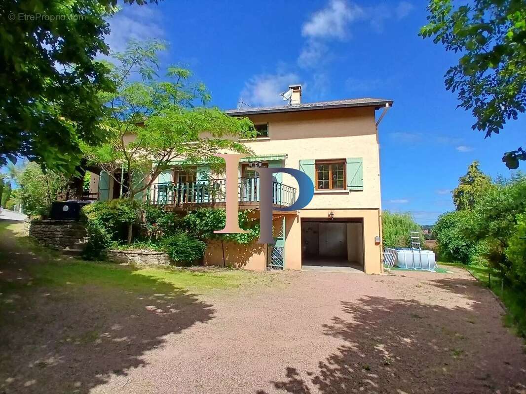 Maison 210 m² à Charlieu  - photo 6