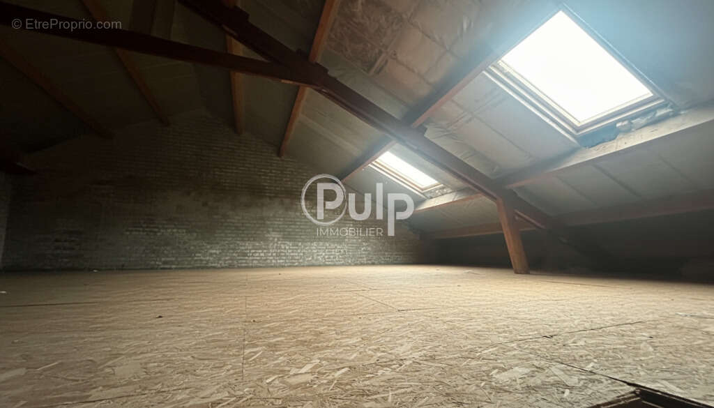 Maison à COURRIERES