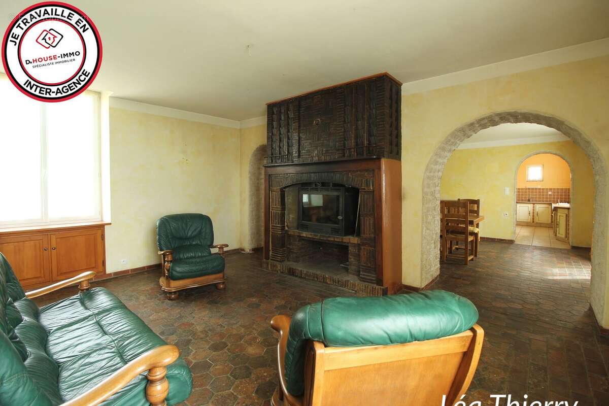 Maison 300 m² à Lyons-La-Foret  - photo 2