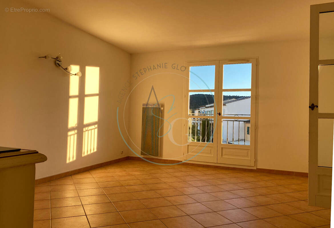 La Môle - 3 pièces lumineux avec terrasse dans résidence avec piscine - photo 4