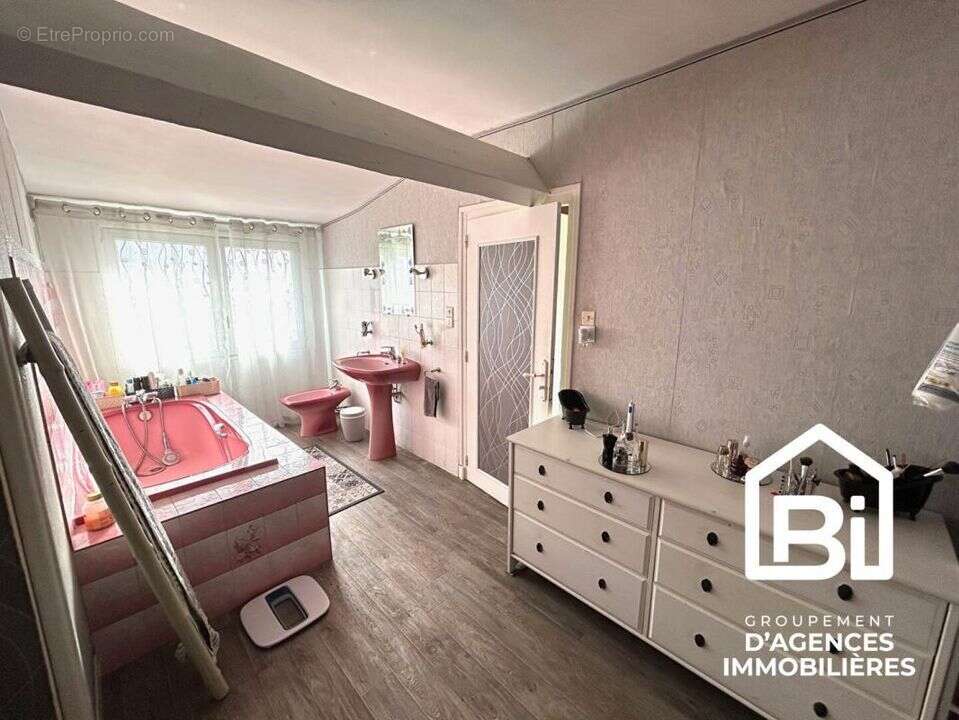 Maison à MONDEVILLE