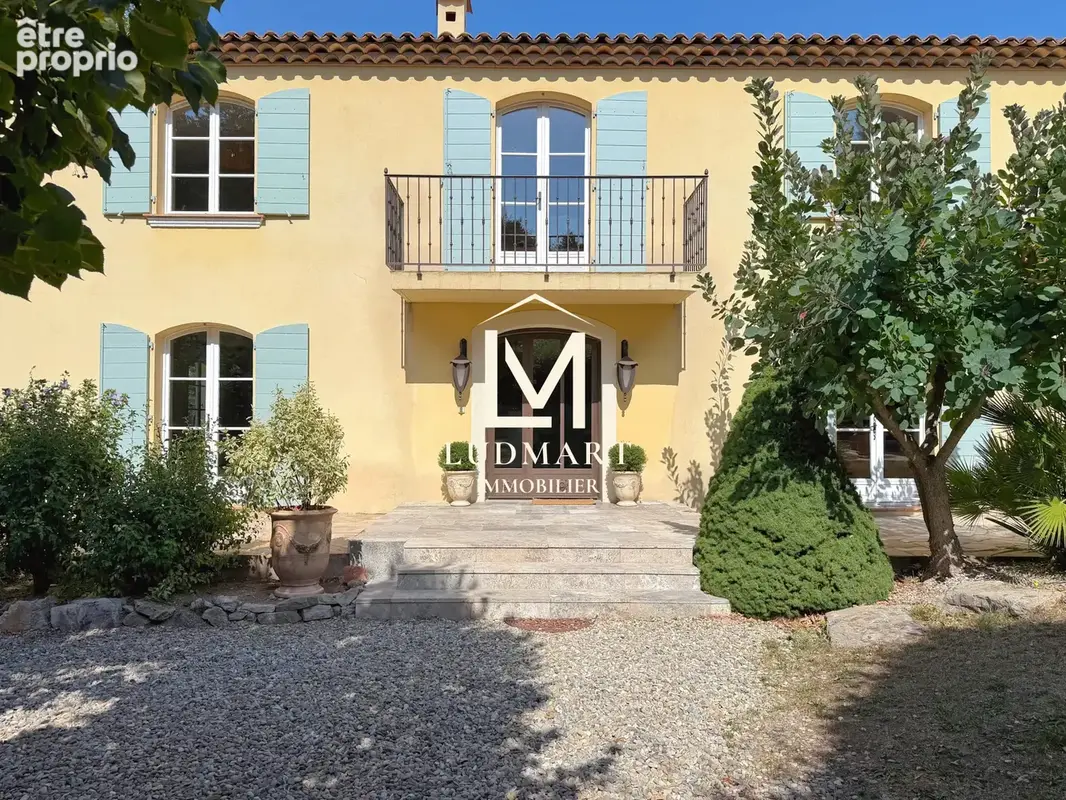 Bastide provençale avec piscine au cœur du Domaine Saint-Pierre de Tourtour - photo 3