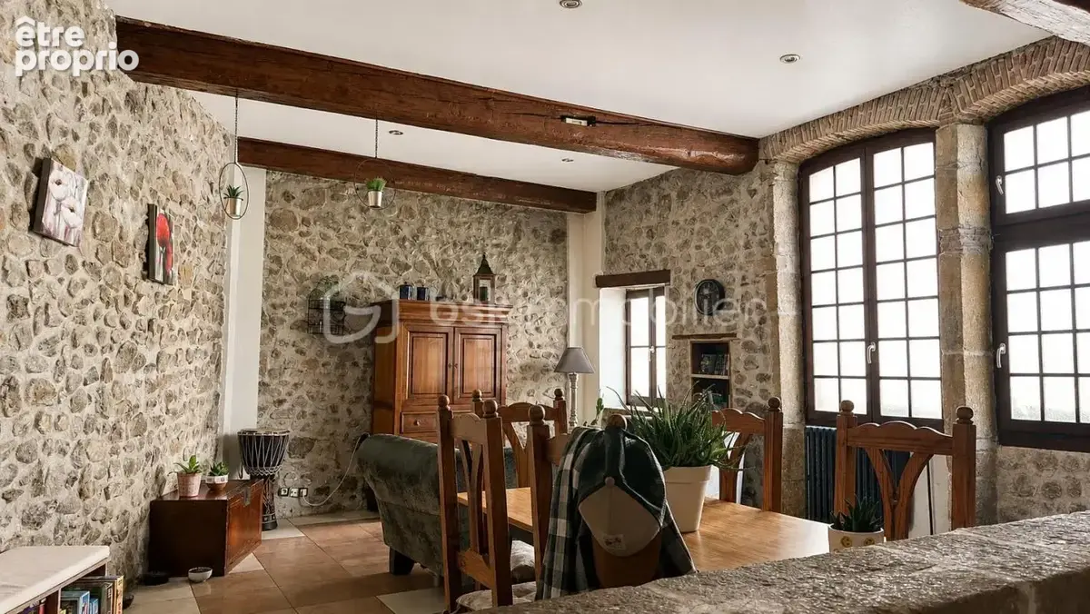 Maison de ville de caractère – deux appartements – condrieu - photo 7