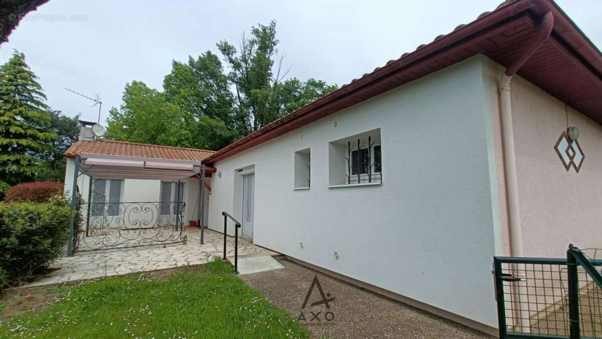 Maison à LAMONZIE-SAINT-MARTIN