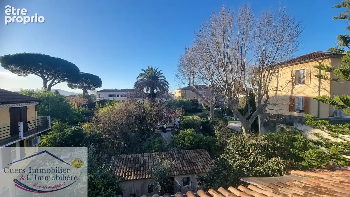 La farlede maison de ville avec cour et grand garage - photo 2