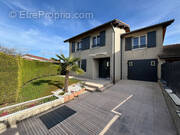 Maison à LA TOUR-DU-PIN