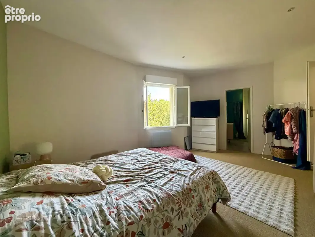 Maison Laudun l'Ardoise - 6 pièces - 300 m² avec gîte. - photo 12