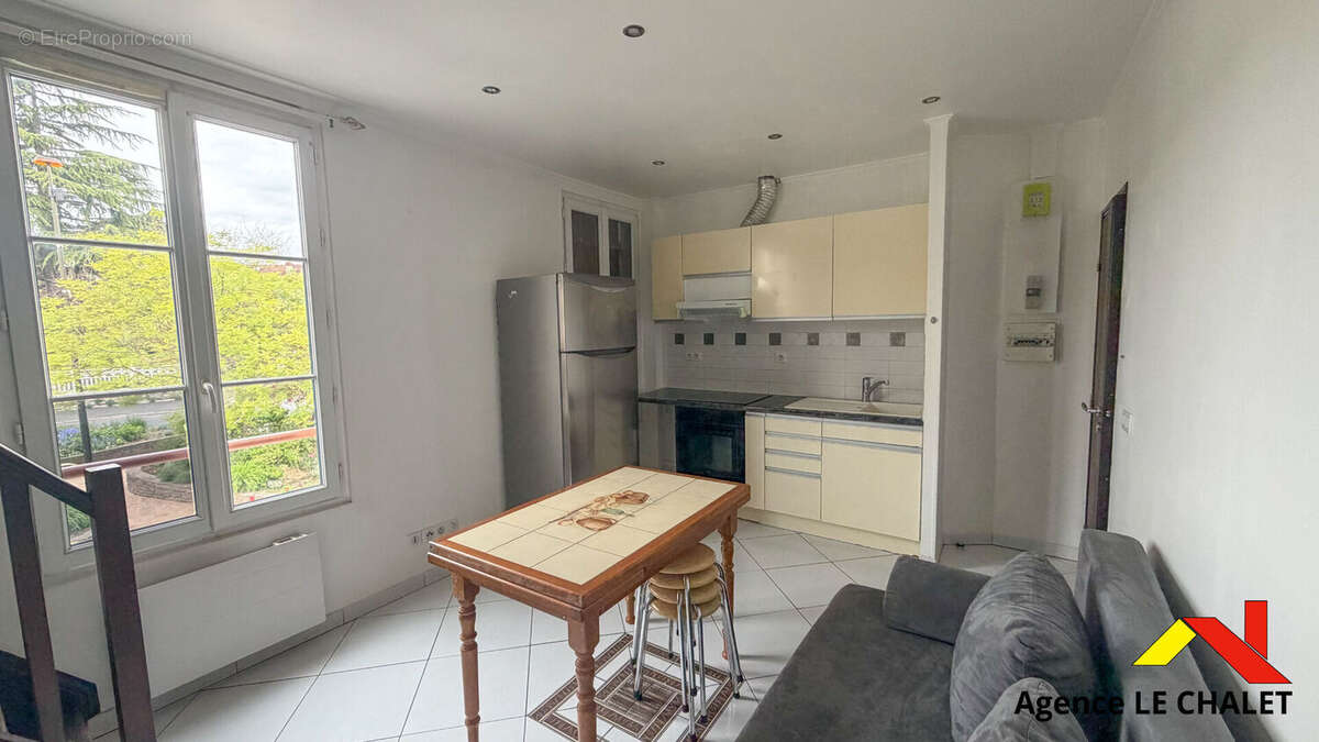Appartement à VILLENEUVE-LE-ROI