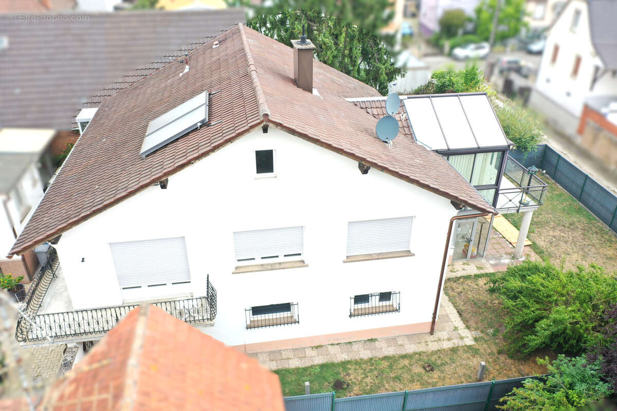 Maison de caractère avec beau potentiel d'évolution - photo 4