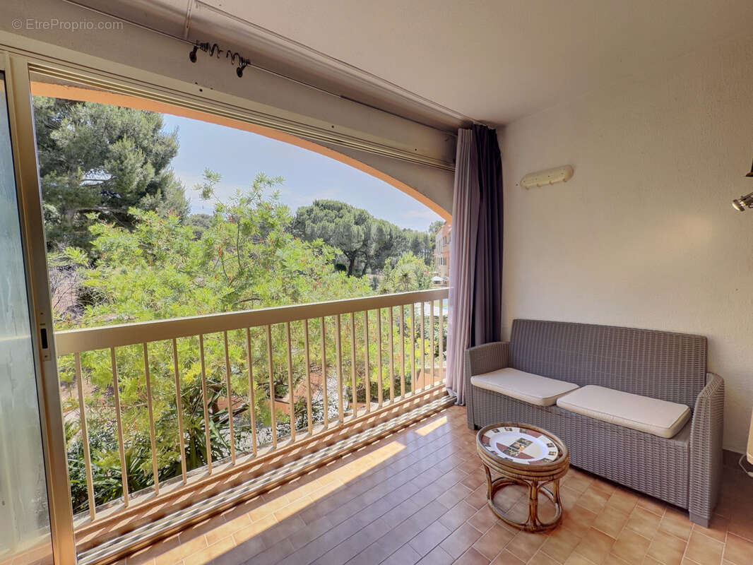 Proche Coudoulière - Appartement T2/3 dans résidence avec piscine - photo 2