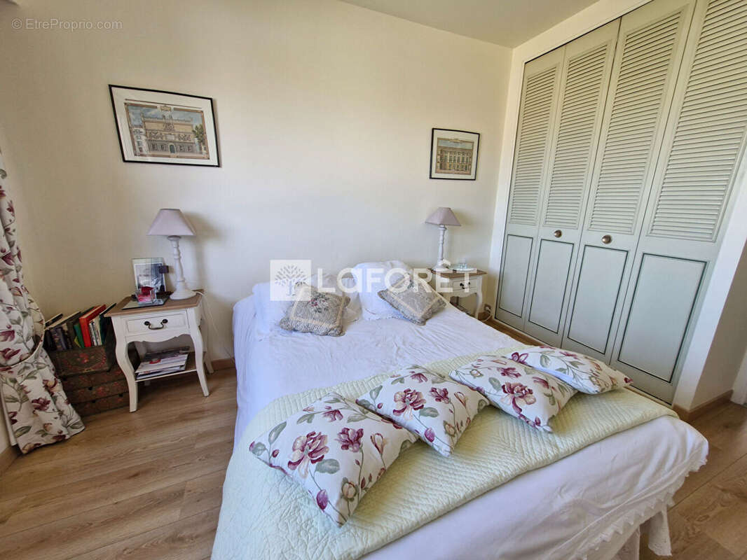 Appartement à MARSEILLE-9E