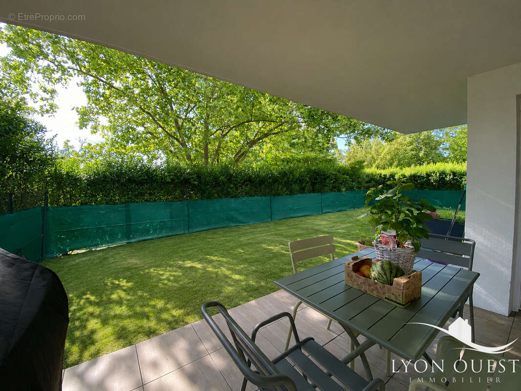 Appartement à CHARBONNIERES-LES-BAINS