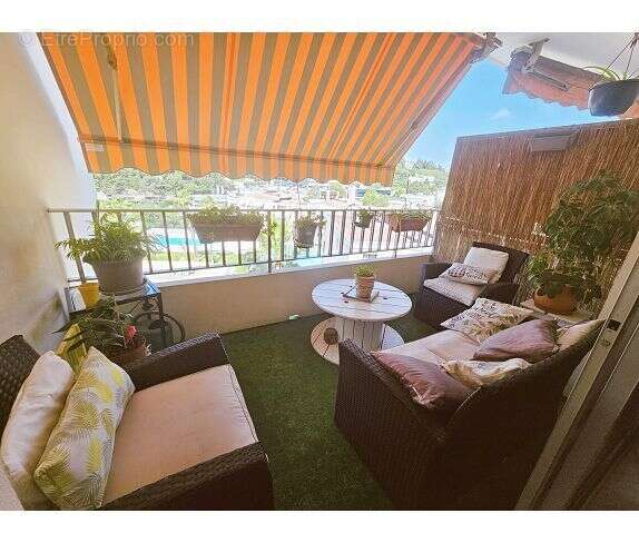 Appartement à LE CANNET