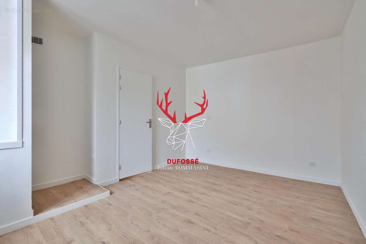 Photo 9 - Appartement à LA TOUR-DE-SALVAGNY