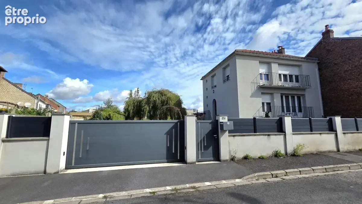 Ravissante maison rénovée située dans un secteur à la fois calme et proche du centre ville d’Hirson - photo 2