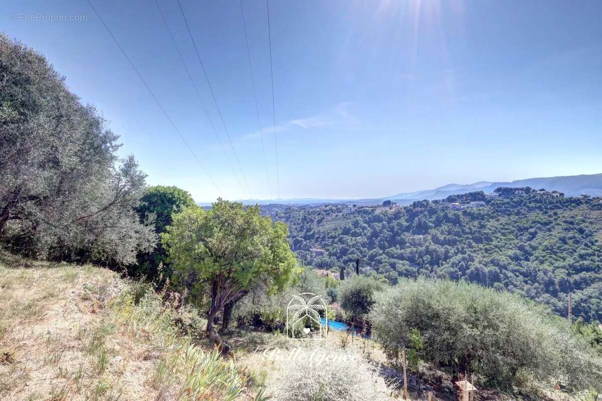 Aspremont - Terrain constructible 1500m² - Vue panoramique - "Nadia" - photo 4