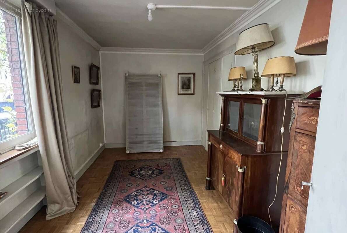 Appartement à NEUILLY-SUR-SEINE