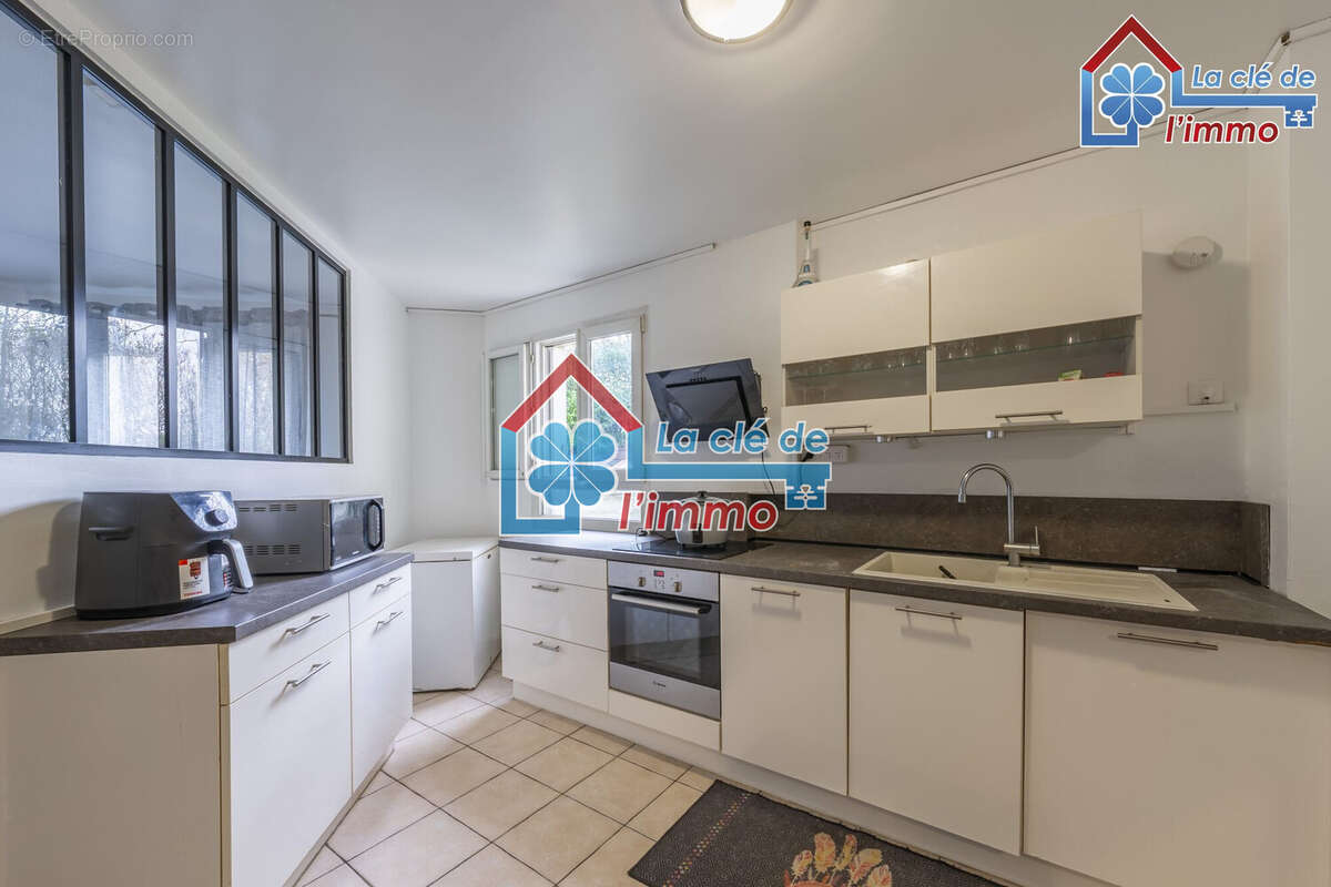 Appartement 84 m² à Le Mee-Sur-Seine  - photo 4