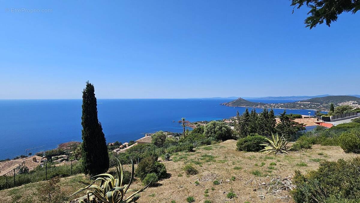 Terrain à LA SEYNE-SUR-MER