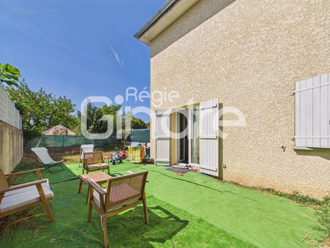Vente - Maison - 4 pièces + cuisine - 91 m² - 305 000 € - - photo 6