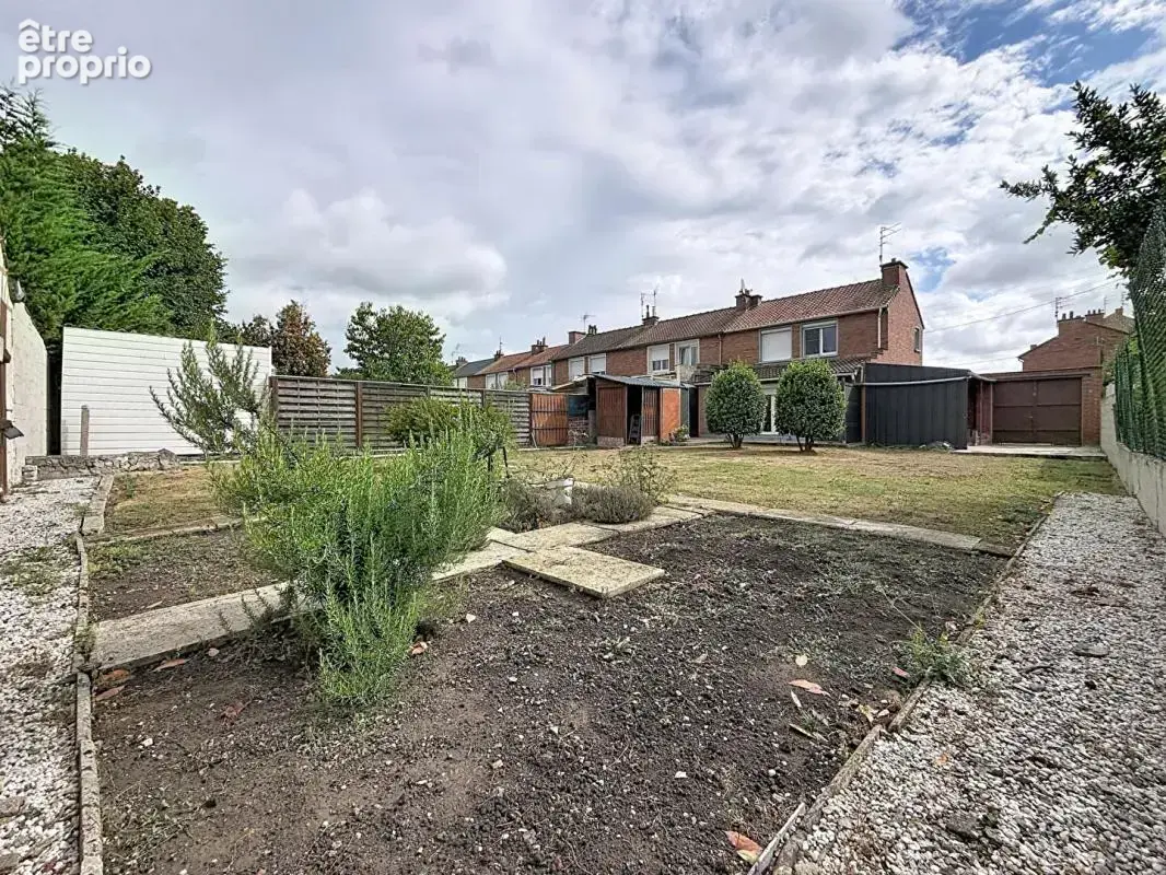 Maison semi-mitoyenne - 85 m² - 3 chambres - terrain 412 m² - stationnement privatif - armentieres - photo 2