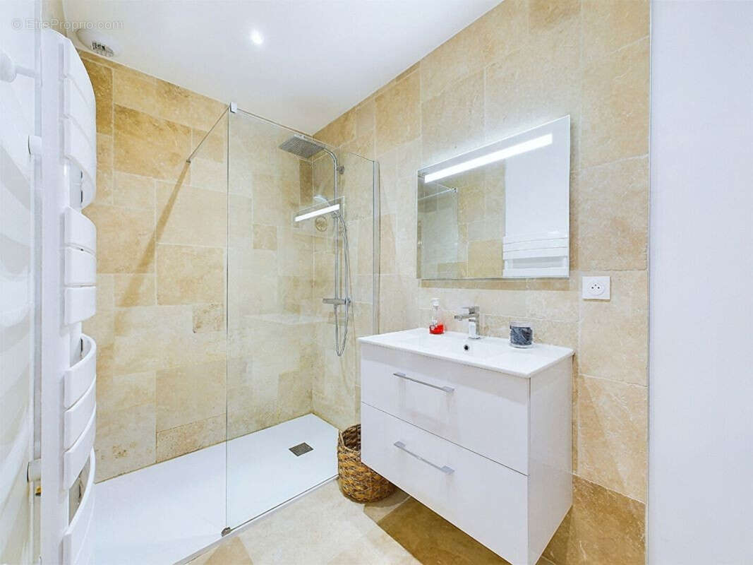 Maison à LA VOULTE-SUR-RHONE